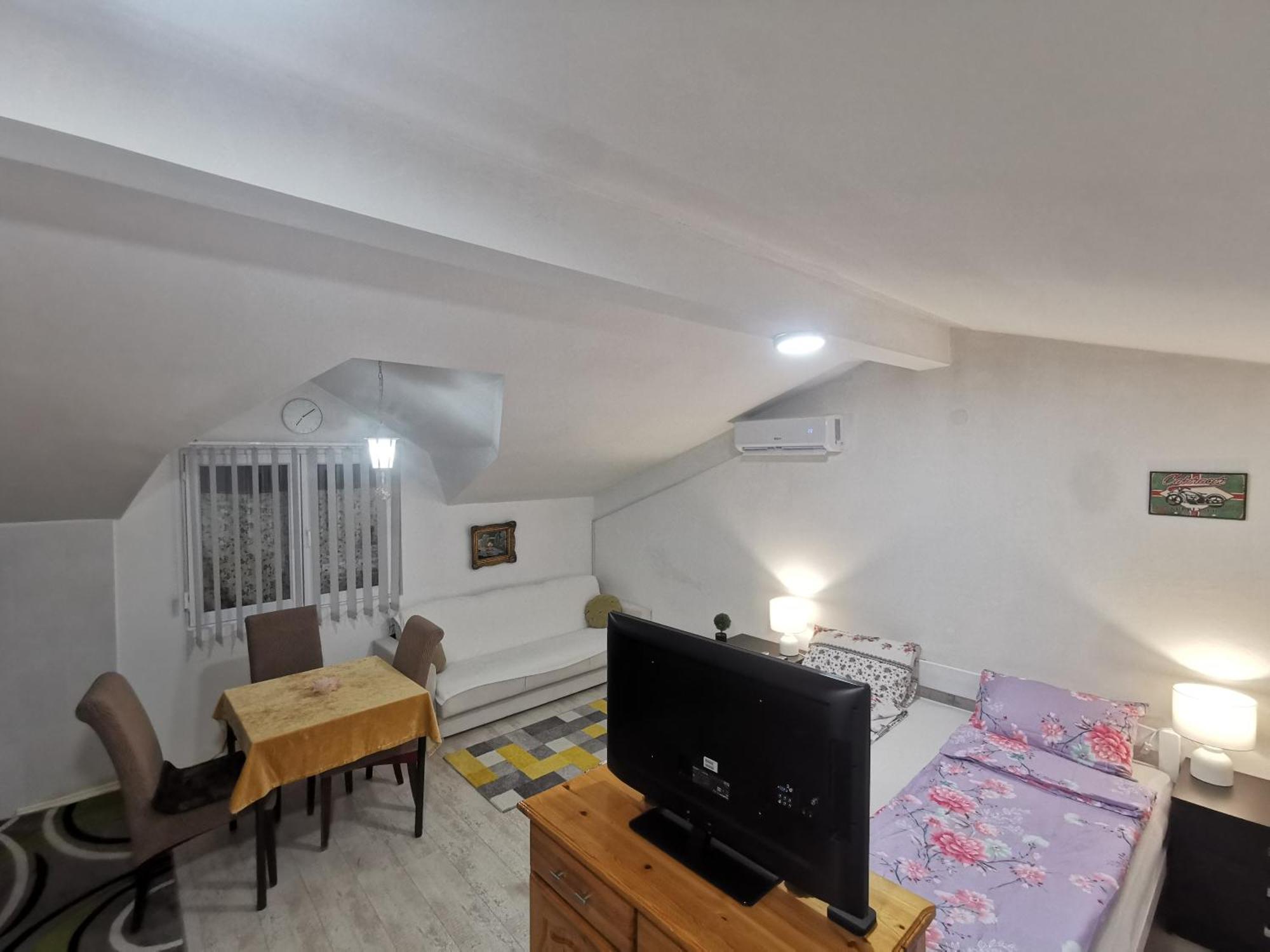 White Apartment Sarajevo - Free Parking Esterno foto