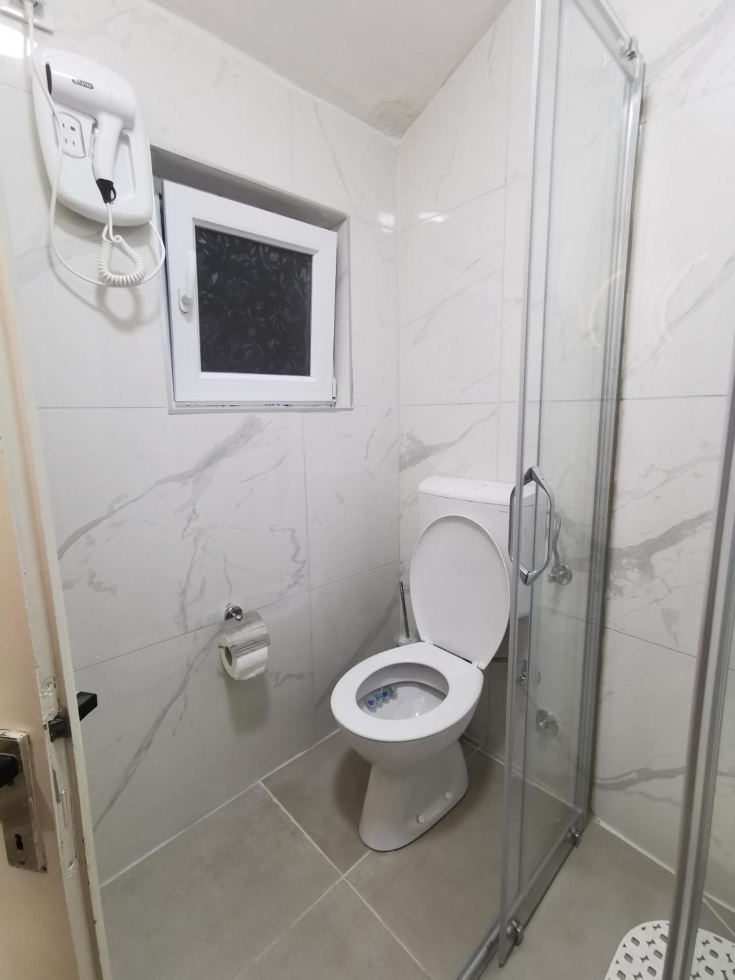 White Apartment Sarajevo - Free Parking Esterno foto